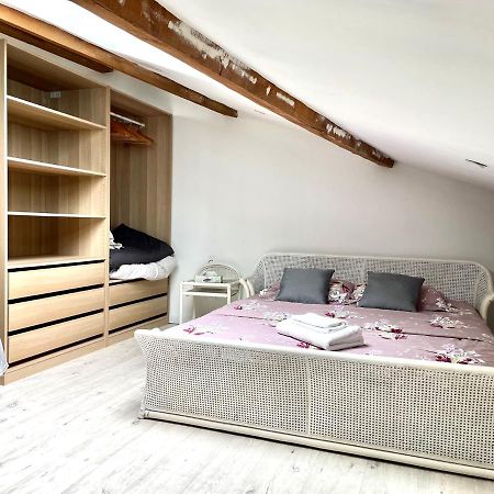 Les Vieux Platanes Appartement La Crau Buitenkant foto