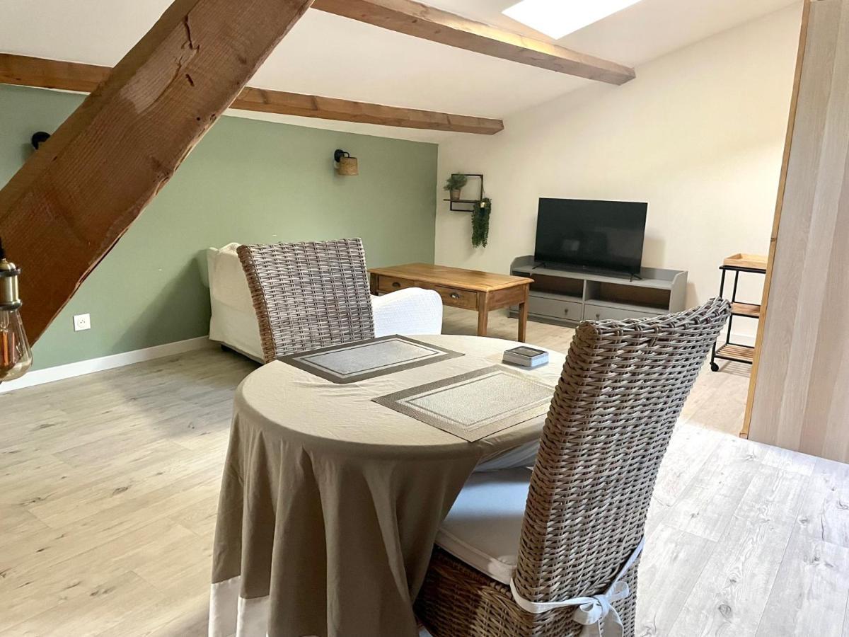 Les Vieux Platanes Appartement La Crau Buitenkant foto