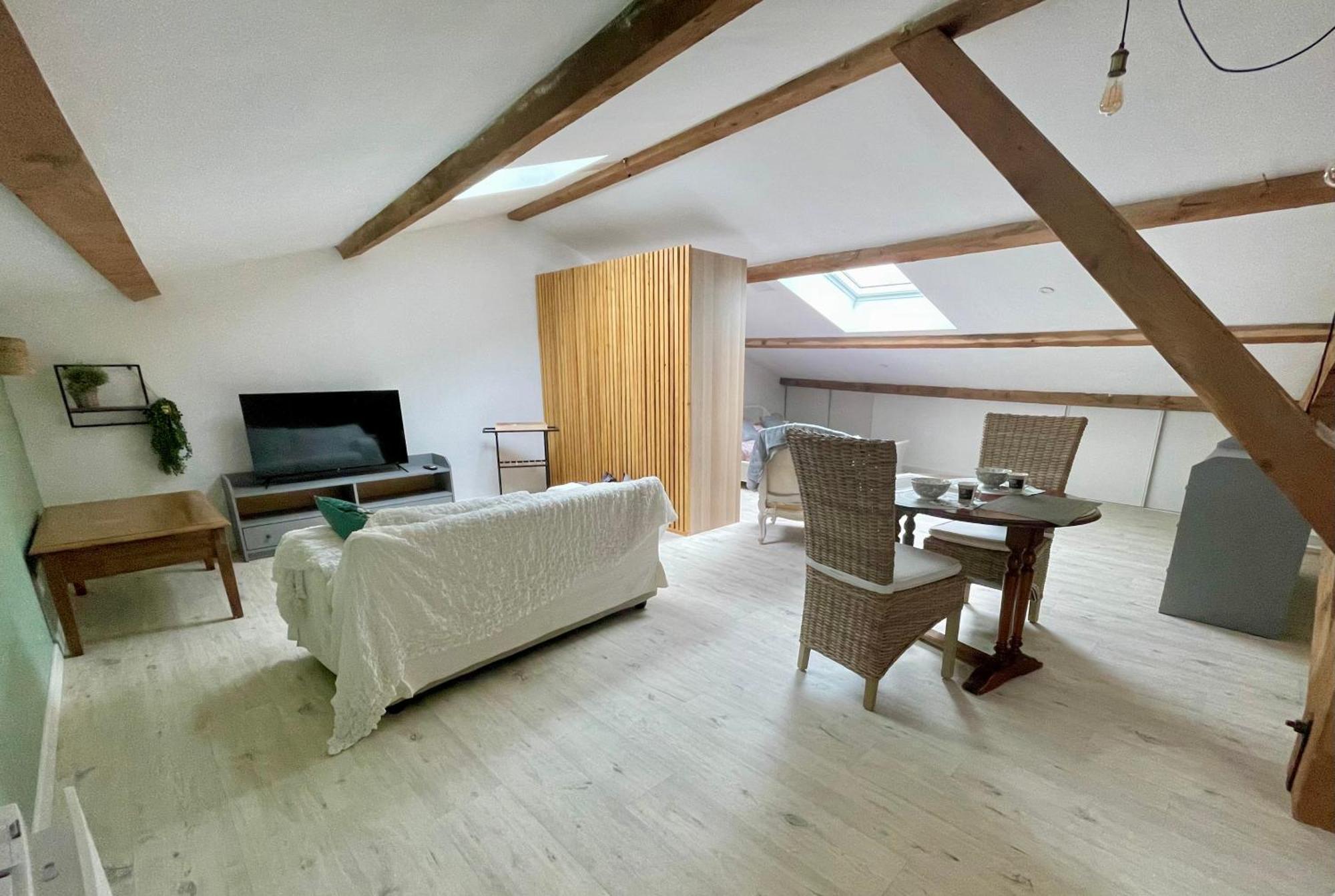 Les Vieux Platanes Appartement La Crau Buitenkant foto